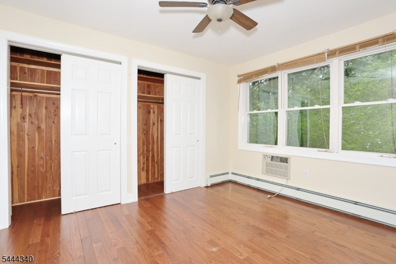 13 Mountain Glen Rd Property Photo 16
