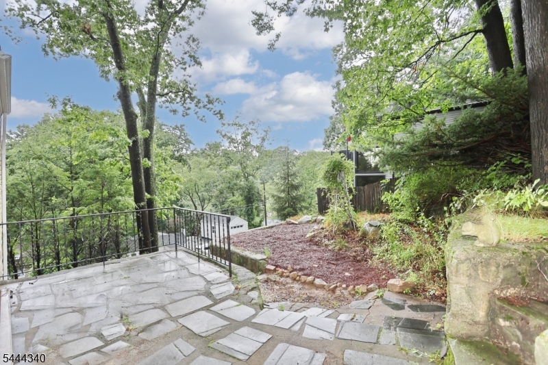 13 Mountain Glen Rd Property Photo 26