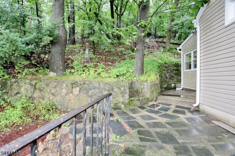 13 Mountain Glen Rd Property Photo 28