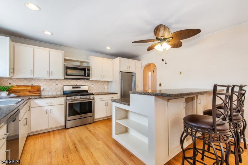228 Broadway Property Photo 10