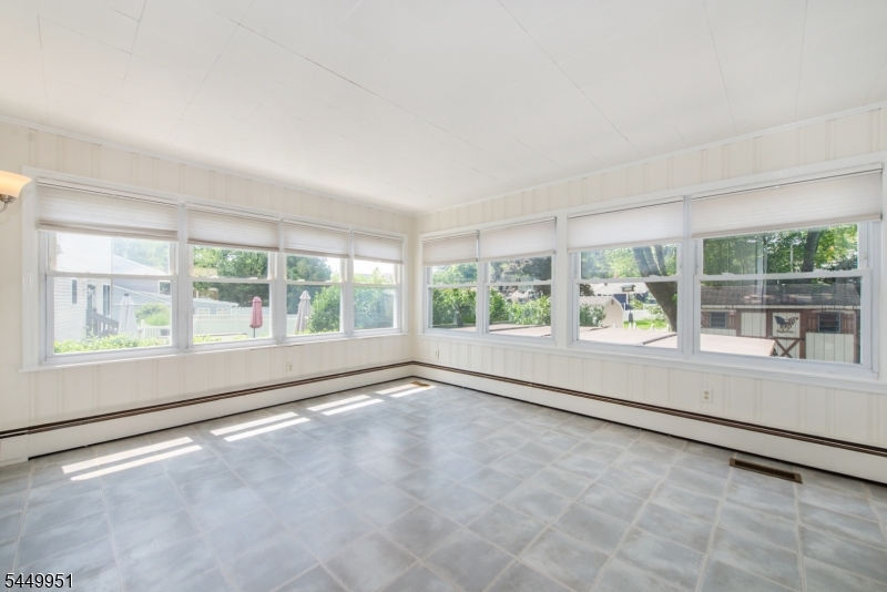 228 Broadway Property Photo 13