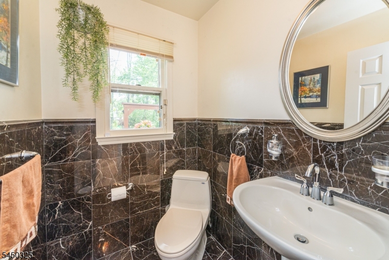 9 Puddingstone Way Property Photo 19