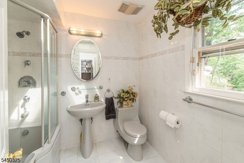 9 Puddingstone Way Property Photo 24