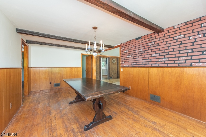 23 Lakeside Ave Property Photo 11
