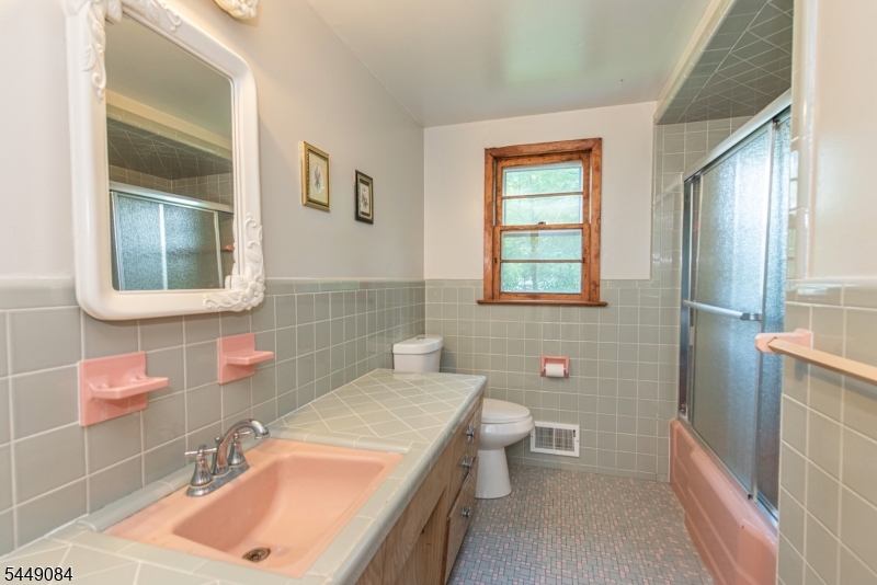 23 Lakeside Ave Property Photo 19