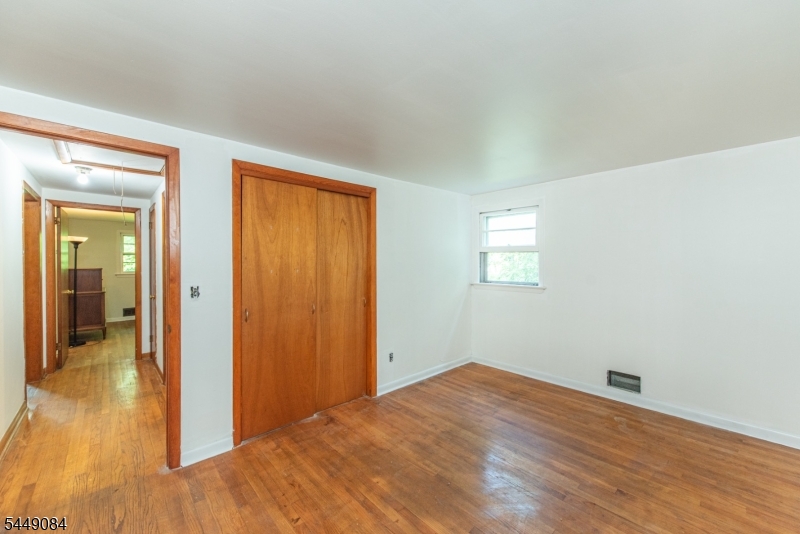 23 Lakeside Ave Property Photo 22