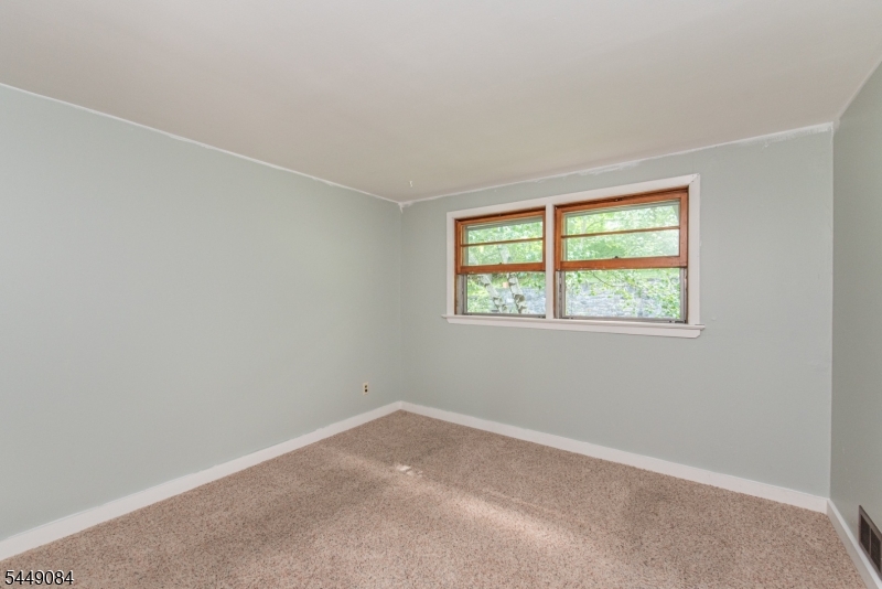 23 Lakeside Ave Property Photo 23