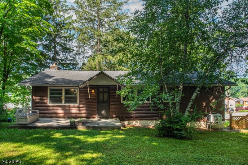 23 Lakeside Ave Property Photo 31
