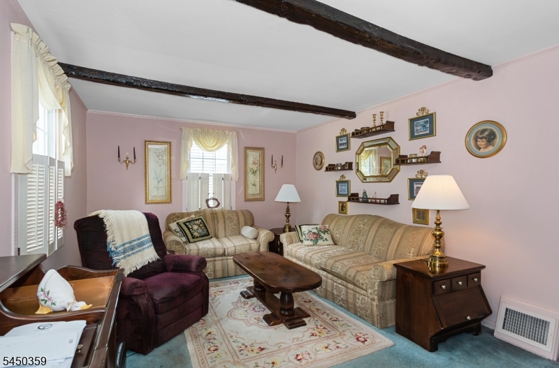45 Cleveland Ave Property Photo 4