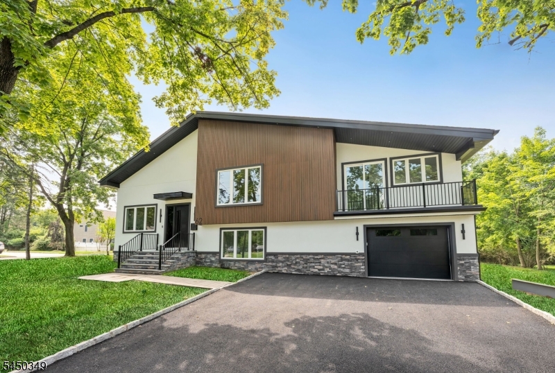 62 Asmus Rd Property Photo 1