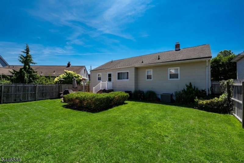 44 Lorrie Ln Property Photo 5