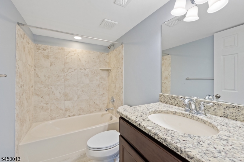 33 Cortland Pl Property Photo 43
