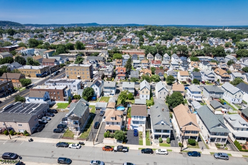 58 Piaget Ave Property Photo 3