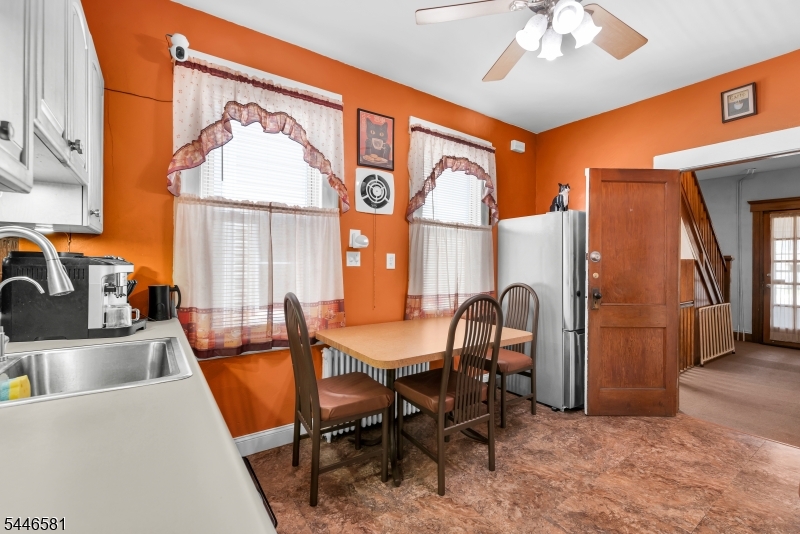 58 Piaget Ave Property Photo 11