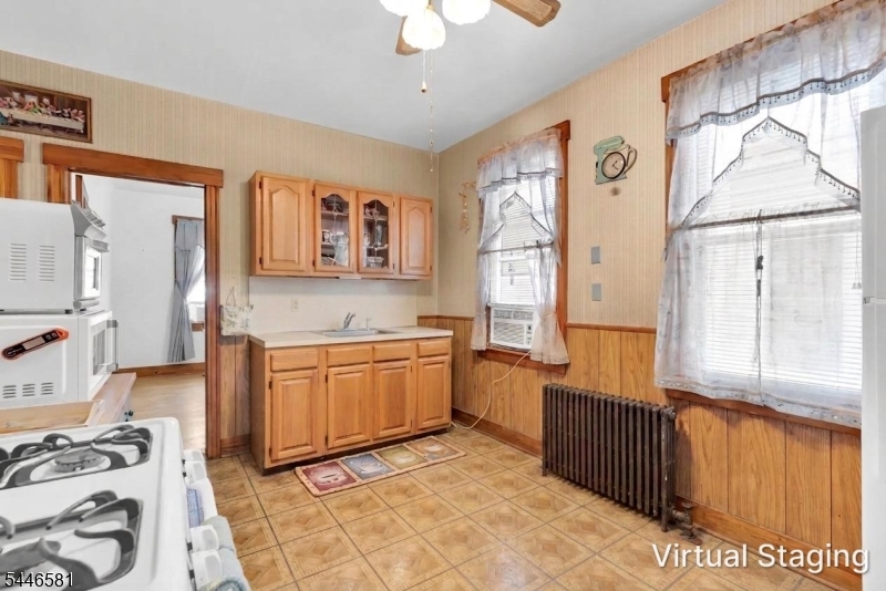 58 Piaget Ave Property Photo 20