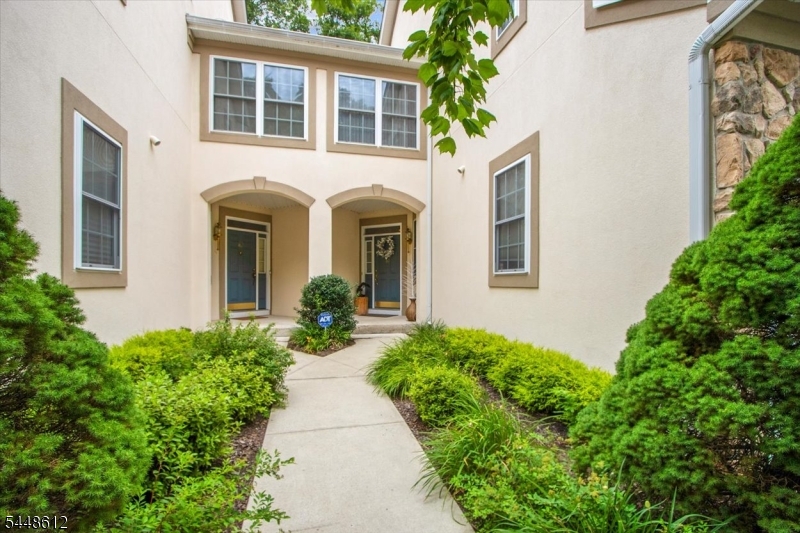 80 Henning Ter Property Photo 1