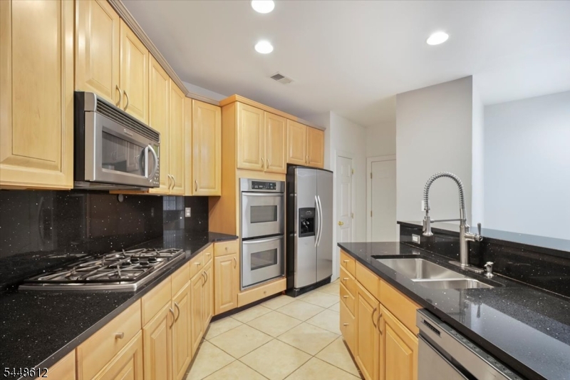 80 Henning Ter Property Photo 3