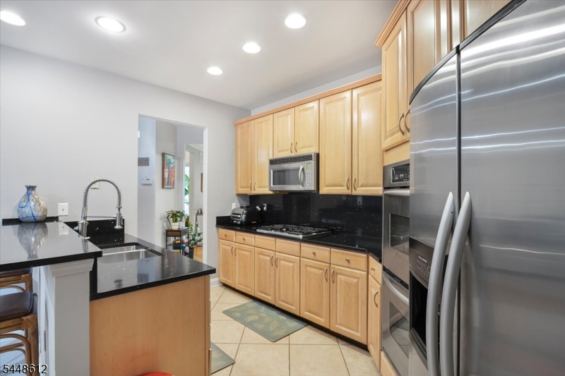 80 Henning Ter Property Photo 5