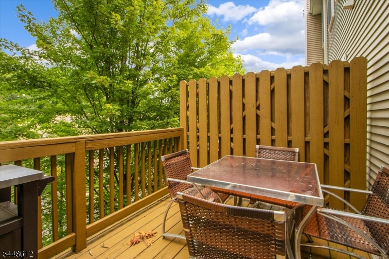 80 Henning Ter Property Photo 14