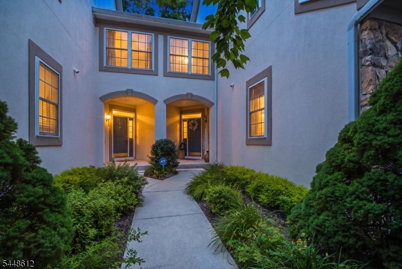 80 Henning Ter Property Photo 19