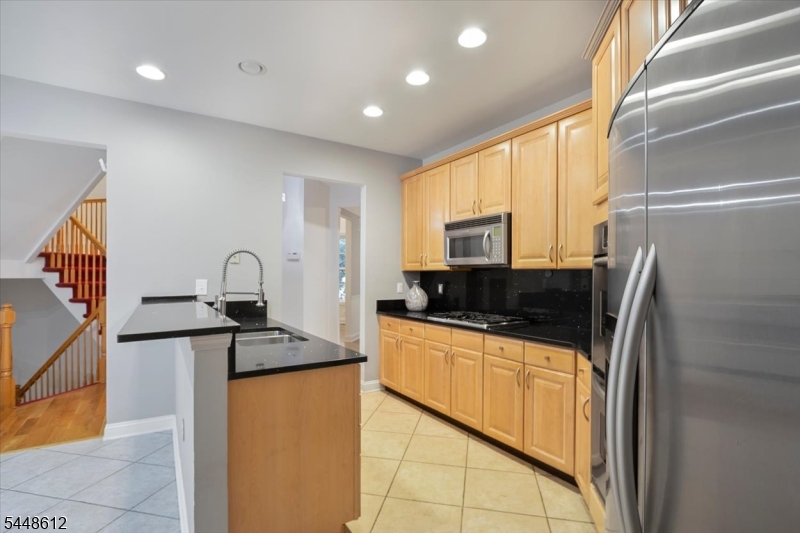 80 Henning Ter Property Photo 25