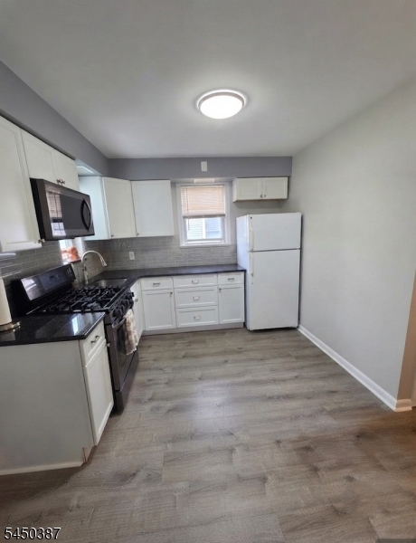 166 Carmita Ave Property Photo 4
