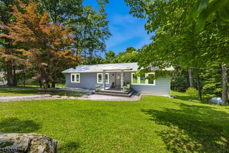 142 Gunn Rd Property Photo 5