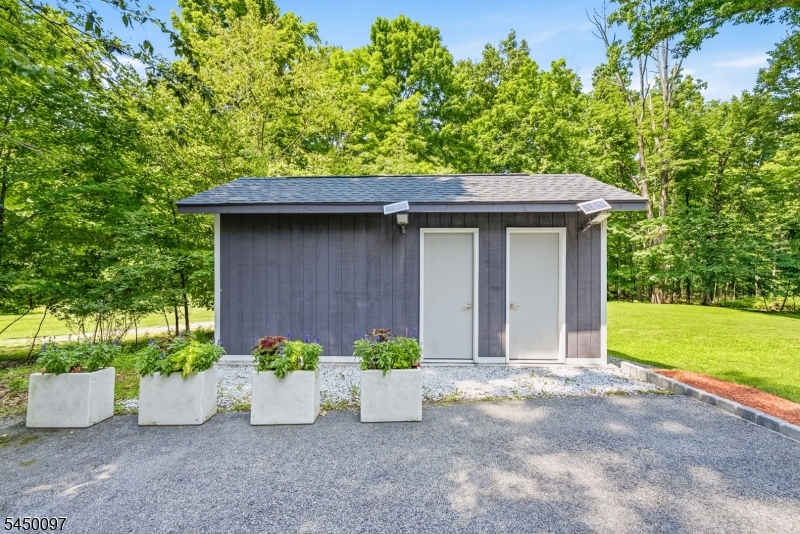 142 Gunn Rd Property Photo 10