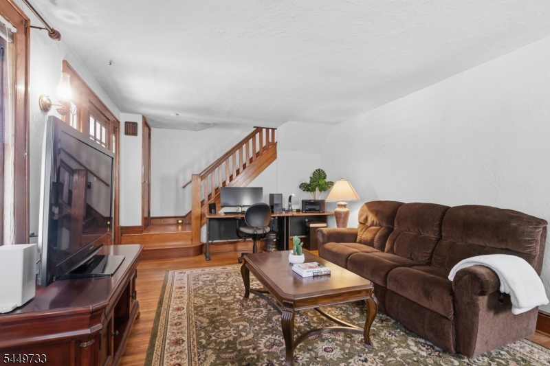 12 Montclair Ave Property Photo 5