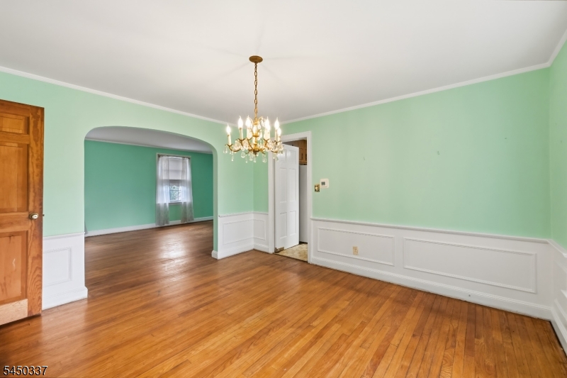 10 Reid Ave Property Photo 10