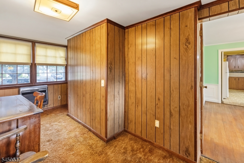 10 Reid Ave Property Photo 18