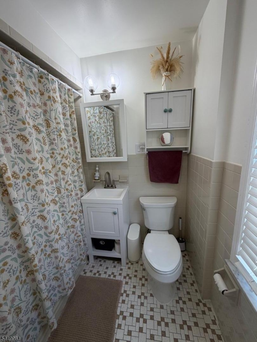 622 Lillian Ter Property Photo 25