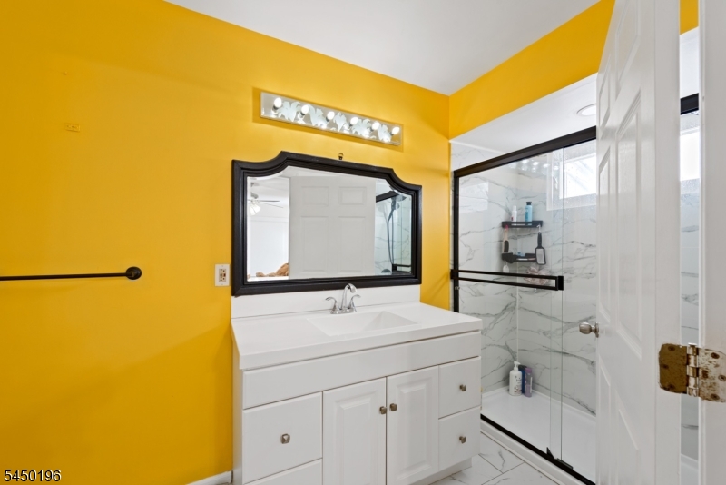 13 James St Property Photo 8