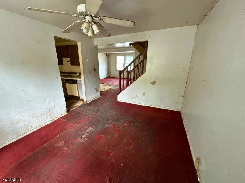 110 Pearl St Property Photo 7