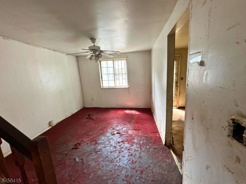 110 Pearl St Property Photo 18
