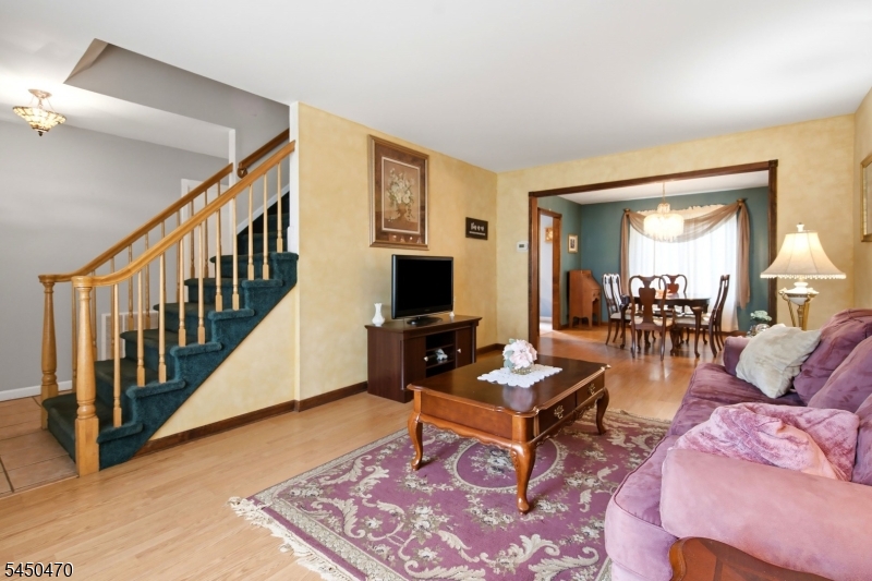 18 Markwood Dr Property Photo 4