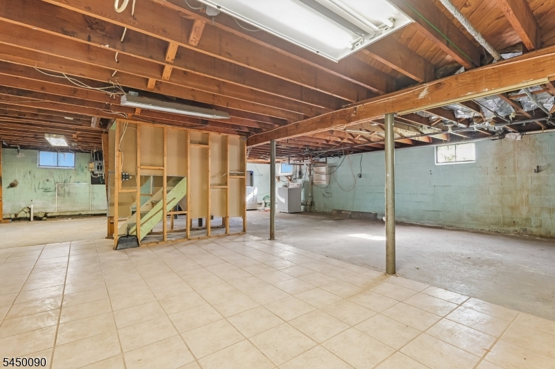 1920 Oxford Ave Property Photo 32