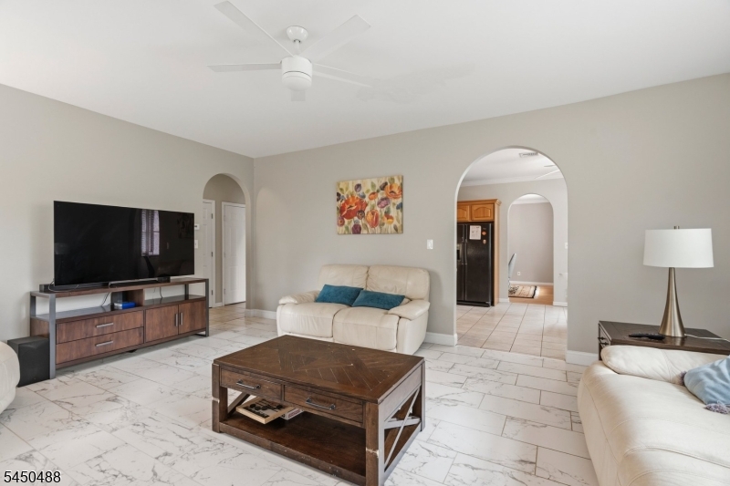 20 Greenbriar Ct Property Photo 3