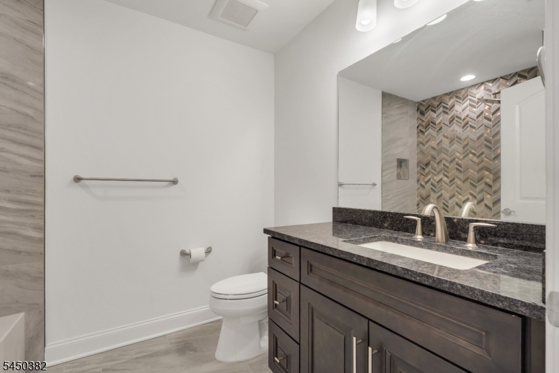 22 Samjan Cir Property Photo 19