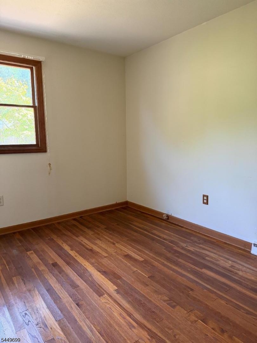 13 Millburn Rd Property Photo 7