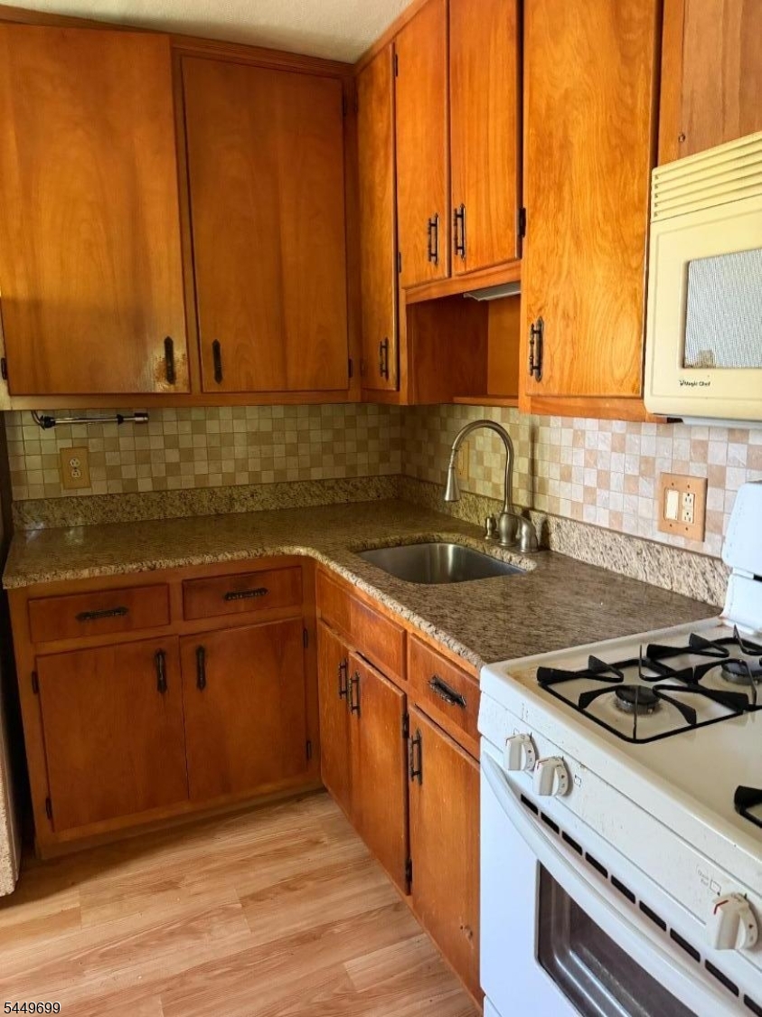 13 Millburn Rd Property Photo 14