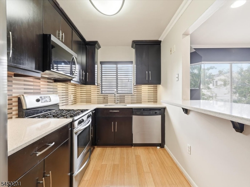 10 Cross St 5 5 Property Photo 8