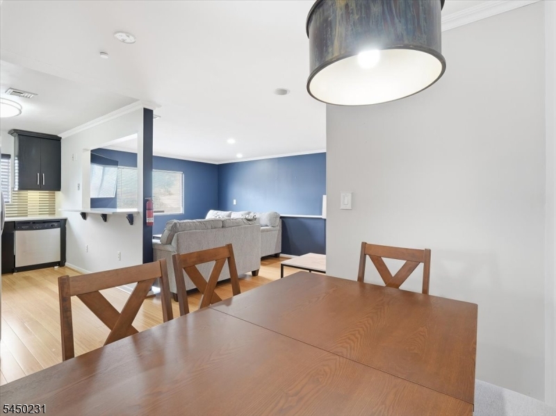 10 Cross St 5 5 Property Photo 16