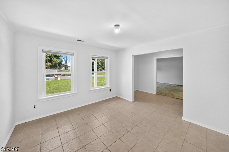 15 Harper Rd Property Photo 18