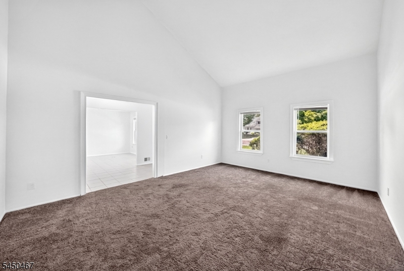 15 Harper Rd Property Photo 21