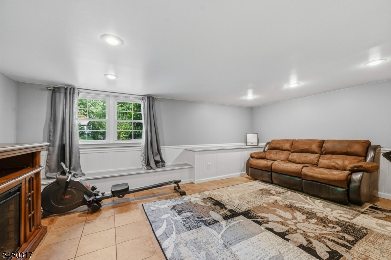 2 Oak Dr Property Photo 20