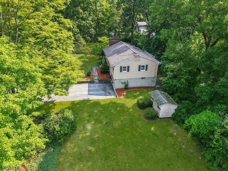 2 Oak Dr Property Photo 32