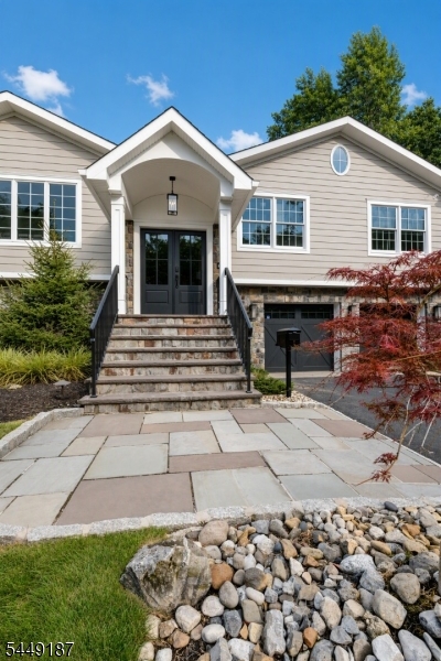 30 The Glen Property Photo 4