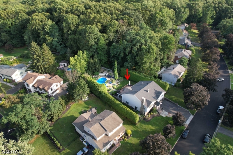 30 The Glen Property Photo 5