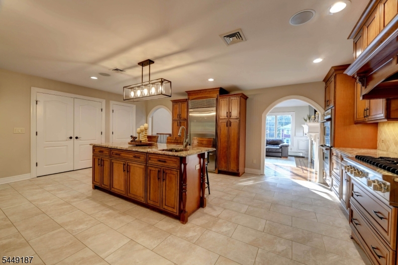 30 The Glen Property Photo 19
